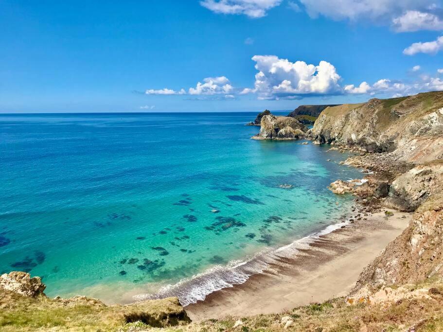 Cornish Caravan On The Lizard Peninsula, Cornwall. Helston Exteriér fotografie